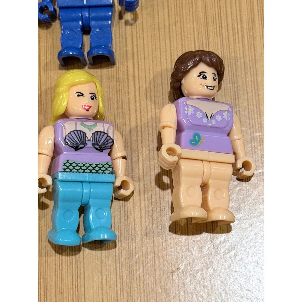 Family Guy‎ McFarlane Figures Lot - RARE Genie Peter, Meg Griffin + LEGO Bricks